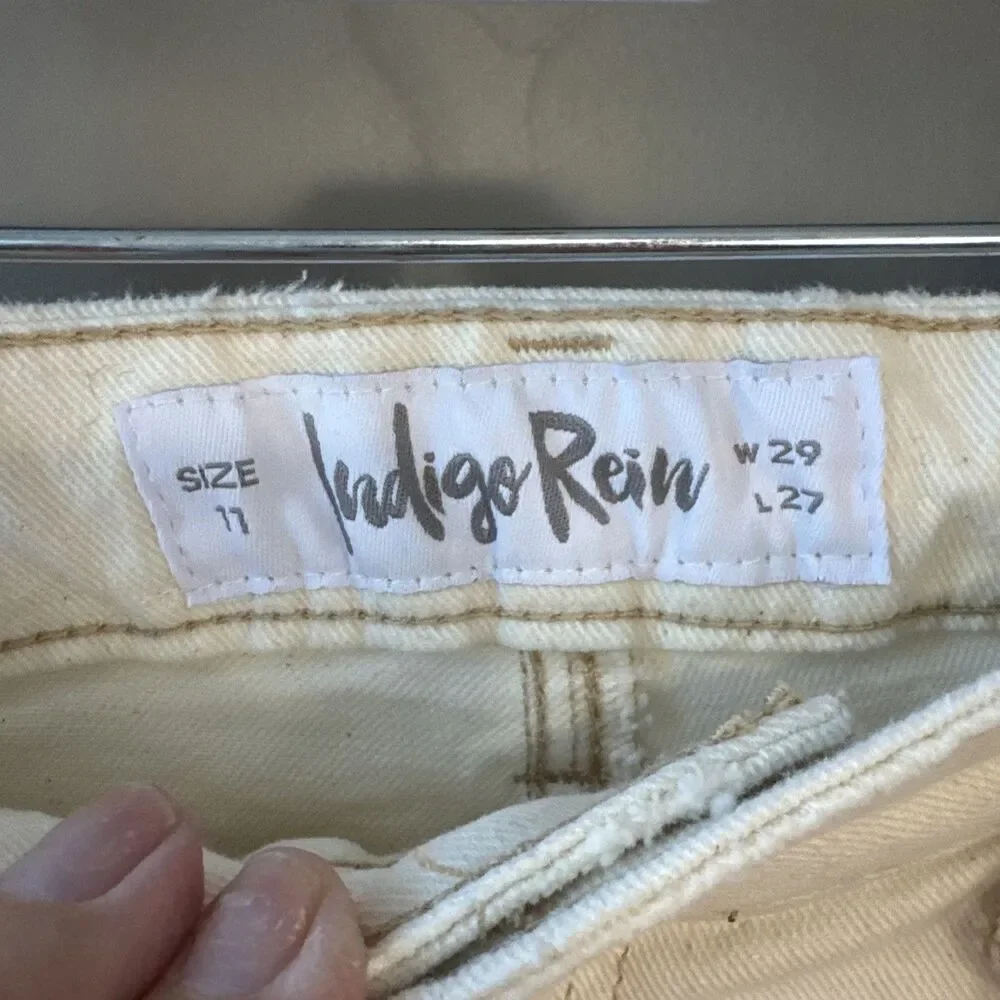 Indigo Rein Women Ivory Jeans Size 11 NWT Waist 29 length 27